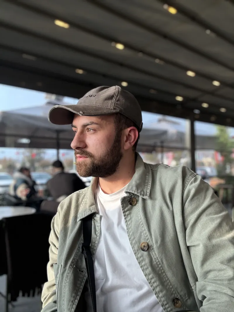 Eren Özgür portresi